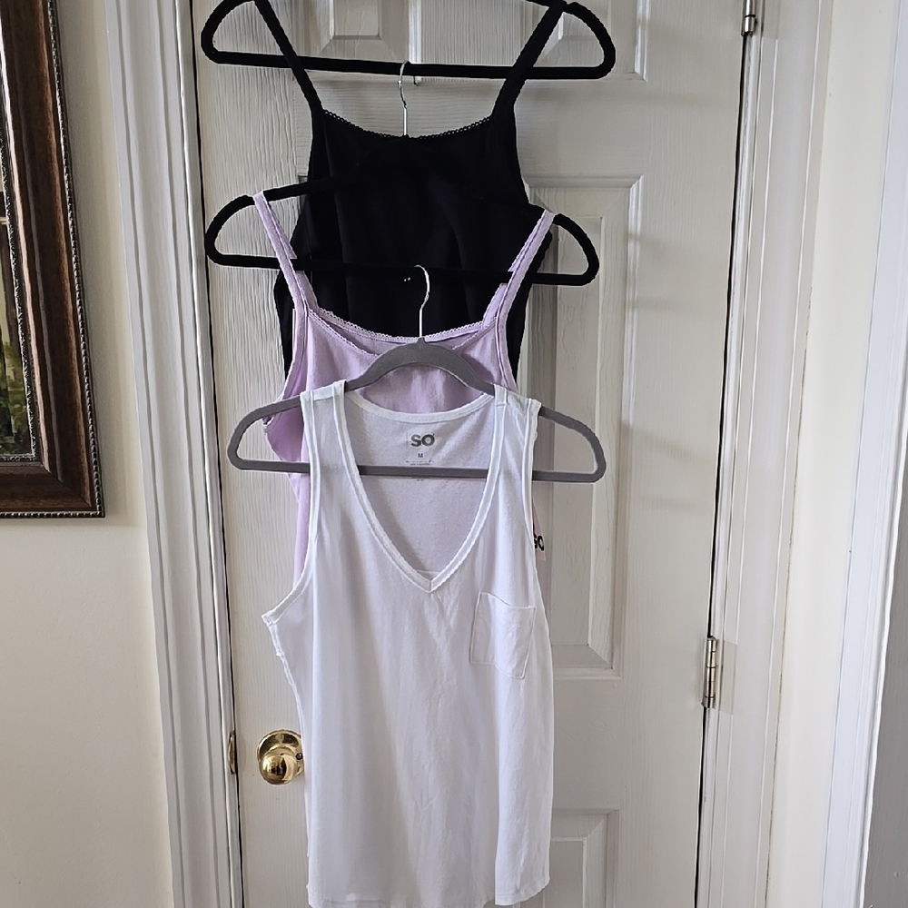 SO BRAND WOMEN'S JUNIOR SIZE TANK TOPS BUNDLE OF 3 ALL SIZE MEDIUM